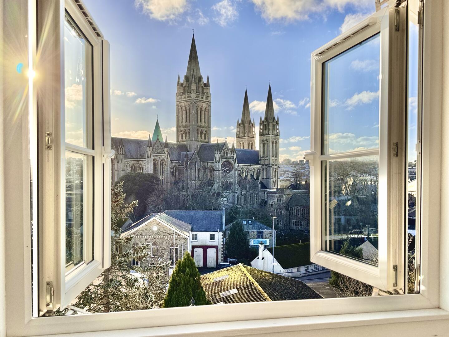 5 bed property in Parkins Terrace, Truro